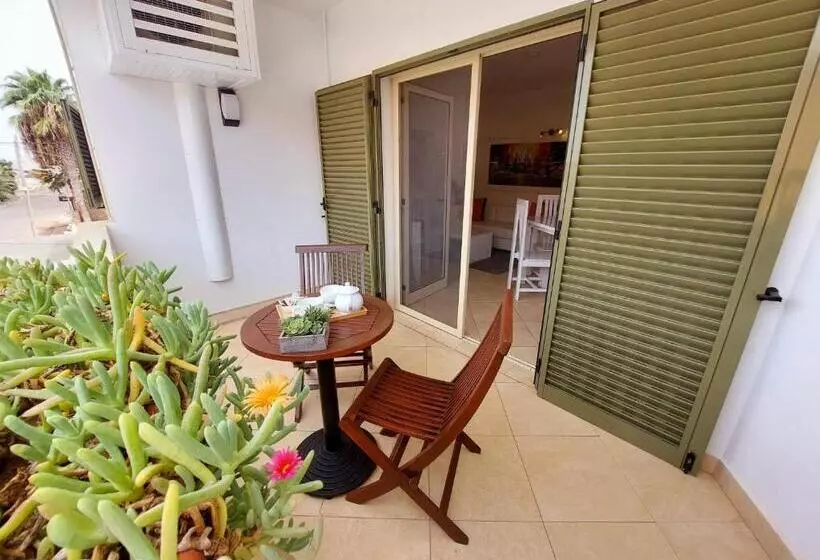 Branco Suites   Rooms & Holiday Apartments