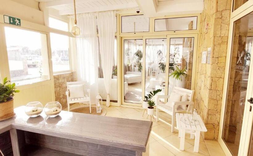 Branco Suites Rooms & Holiday Apartments