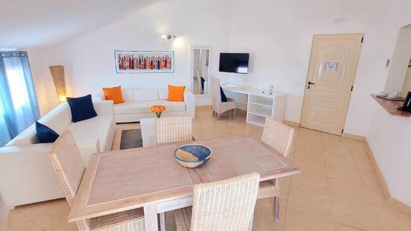 Branco Suites Rooms & Holiday Apartments