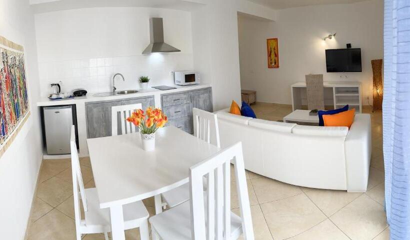 Branco Suites Rooms & Holiday Apartments