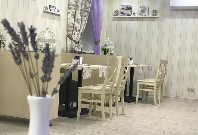 酒店 готель лаванда