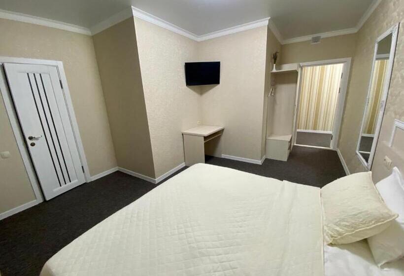 酒店 готель лаванда