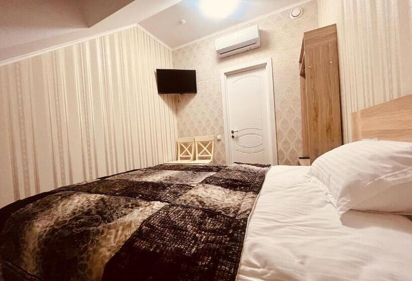 酒店 готель лаванда