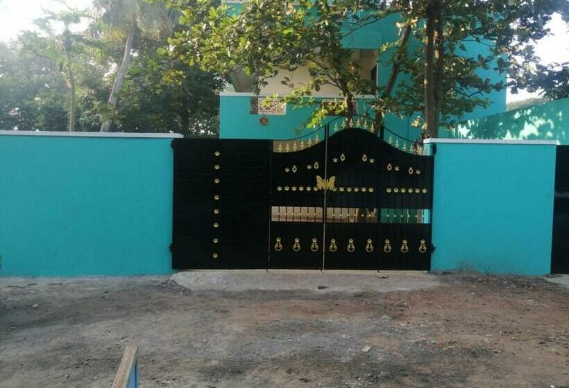 בית מלון כפרי Le Springlynn Residency