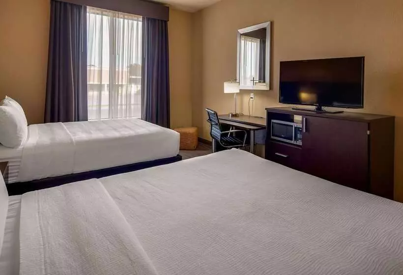 Best Western St. Louis Airport North Hotel & Suites