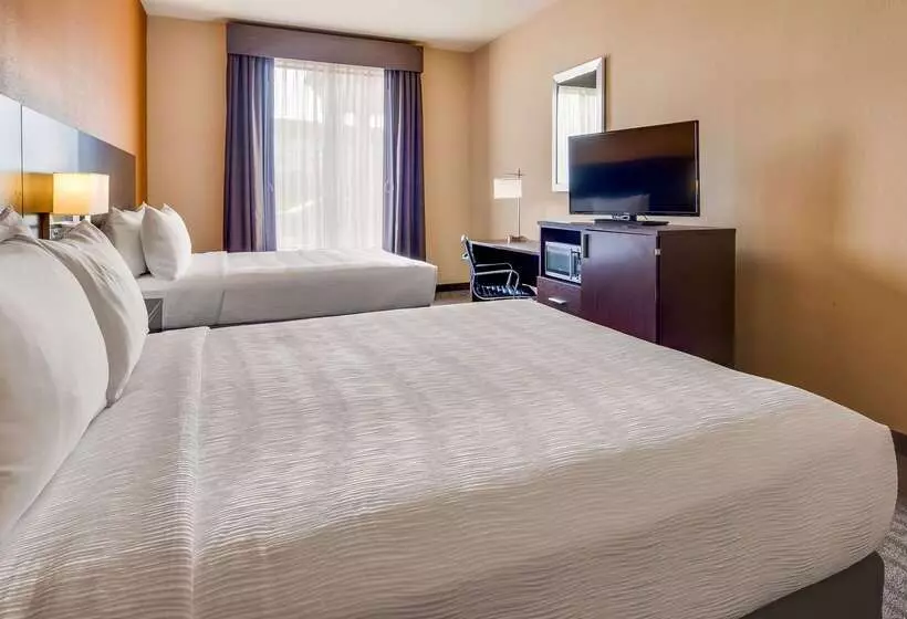 Best Western St. Louis Airport North Hotel & Suites