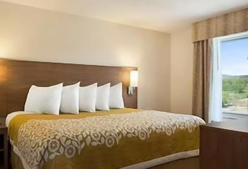 호텔 Days Inn & Suites By Wyndham Caldwell