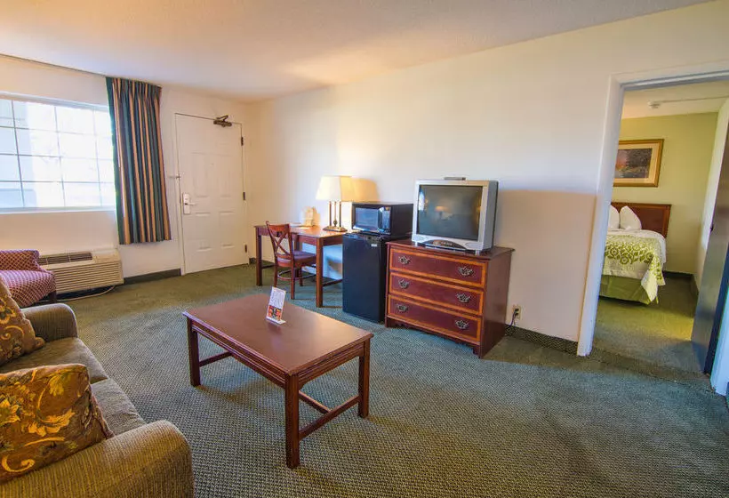 Hotel Days Inn & Suites Latham/Albany North