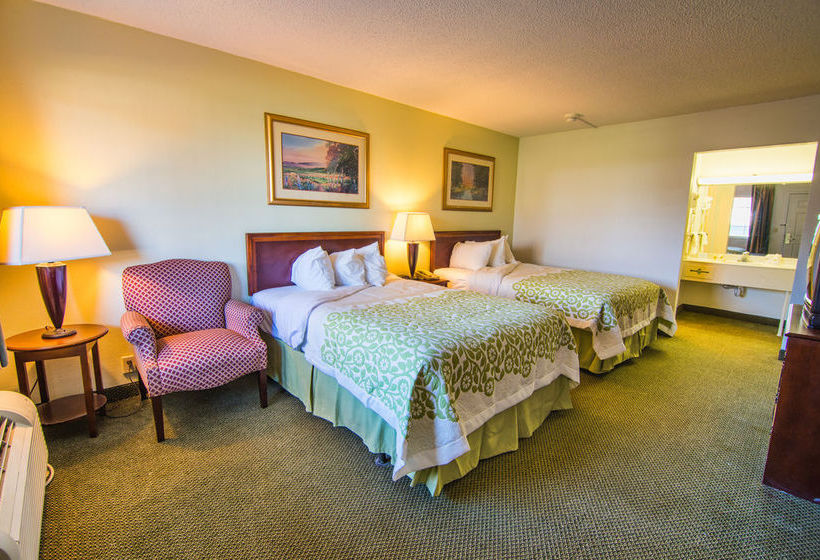 فندق Days Inn & Suites Latham/Albany North