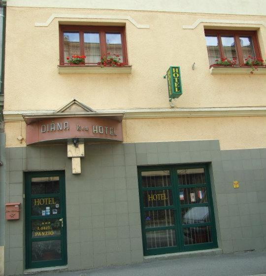 호텔 Diána