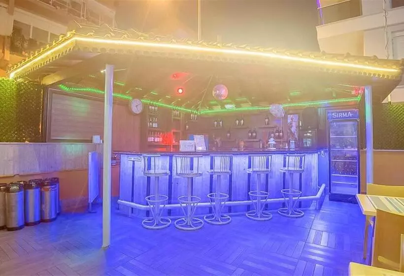 ホテル Kleopatra Arsi