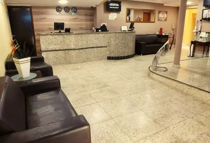 ホテル Londres Royal