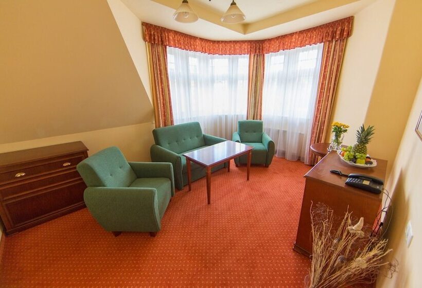 Hotel Lázeňská Léčebna Mánes