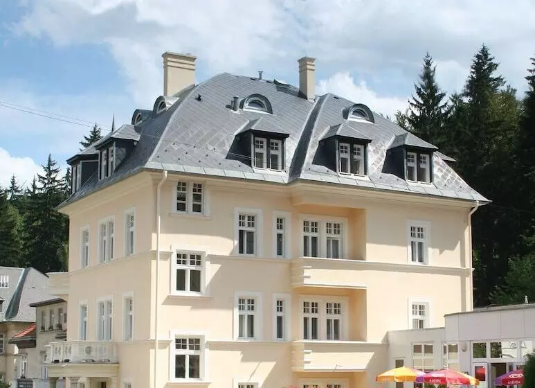 酒店 Lázeňská Léčebna Mánes