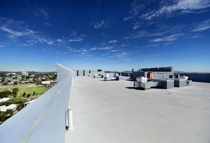 فندق Oaks Gladstone Grand