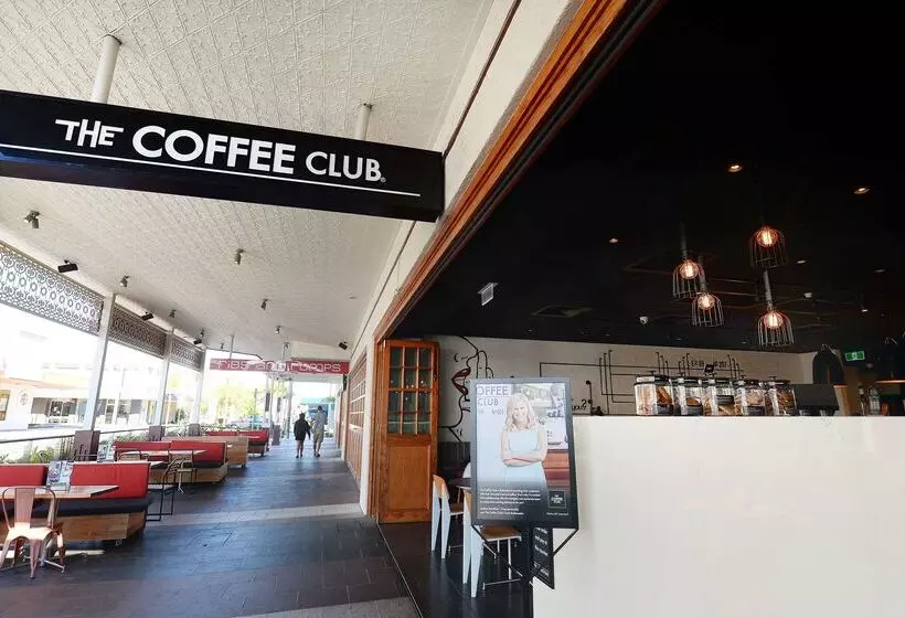 Hotel Oaks Gladstone Grand