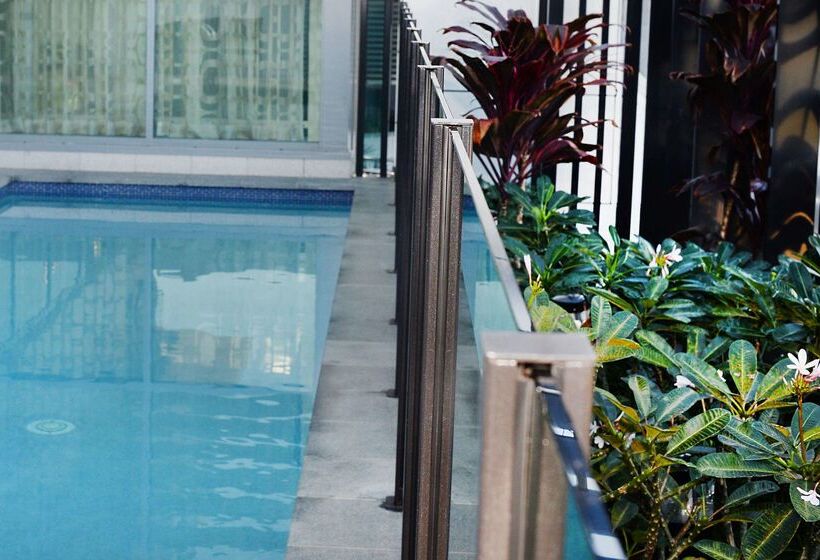 فندق Oaks Gladstone Grand