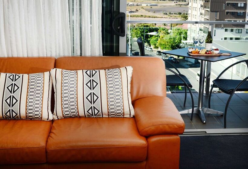 فندق Oaks Gladstone Grand