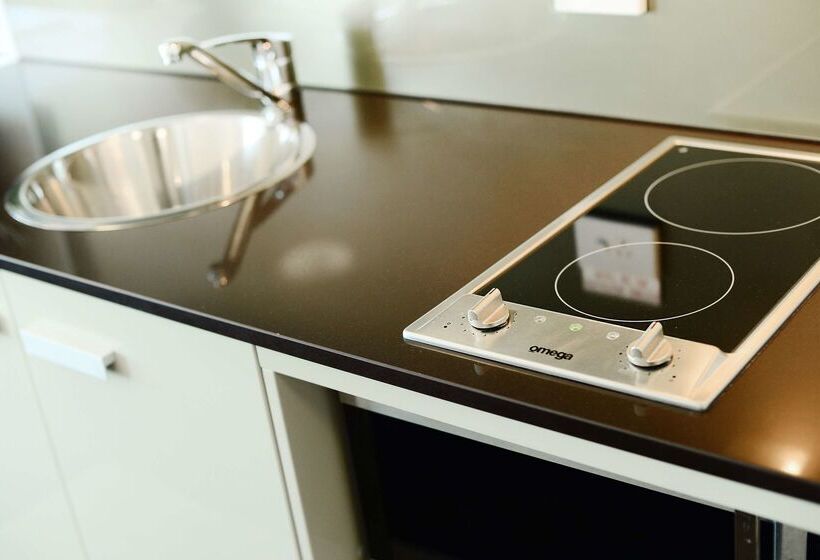 فندق Oaks Gladstone Grand