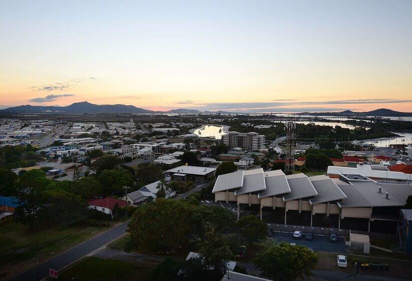 فندق Oaks Gladstone Grand