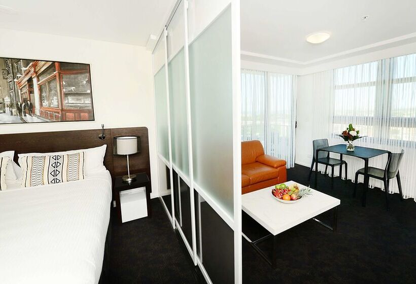 فندق Oaks Gladstone Grand