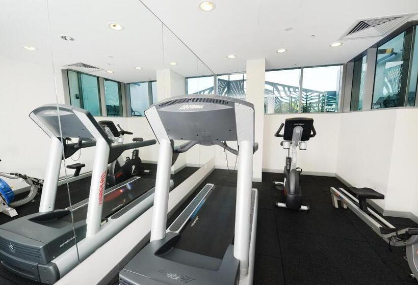 فندق Oaks Gladstone Grand