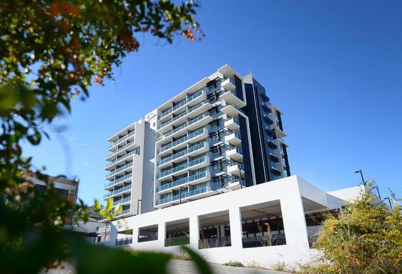 فندق Oaks Gladstone Grand