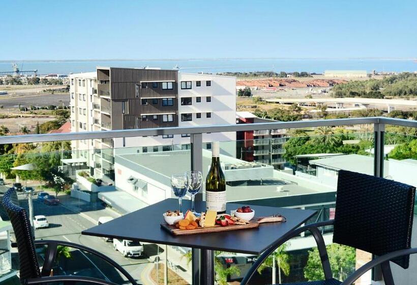 فندق Oaks Gladstone Grand