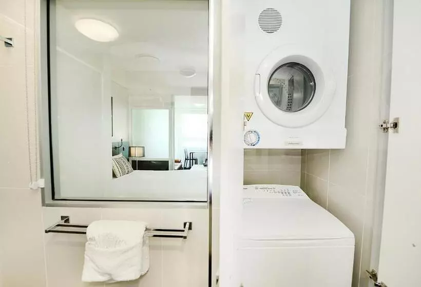 Hotel Oaks Gladstone Grand