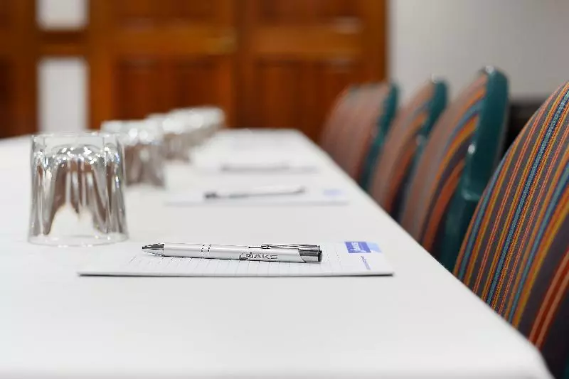 Hotel Oaks Gladstone Grand