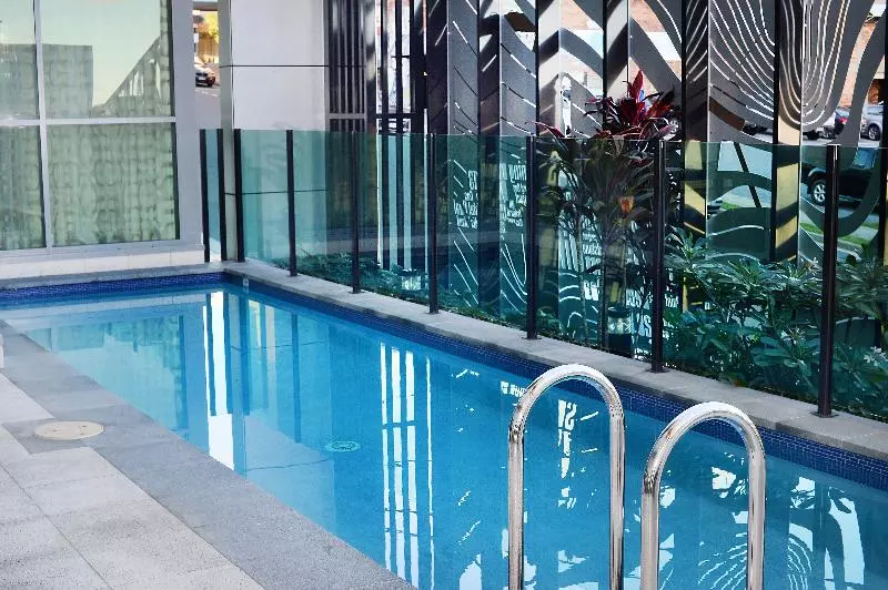 Hotel Oaks Gladstone Grand