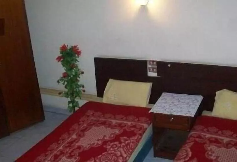 Regent House   Hostel