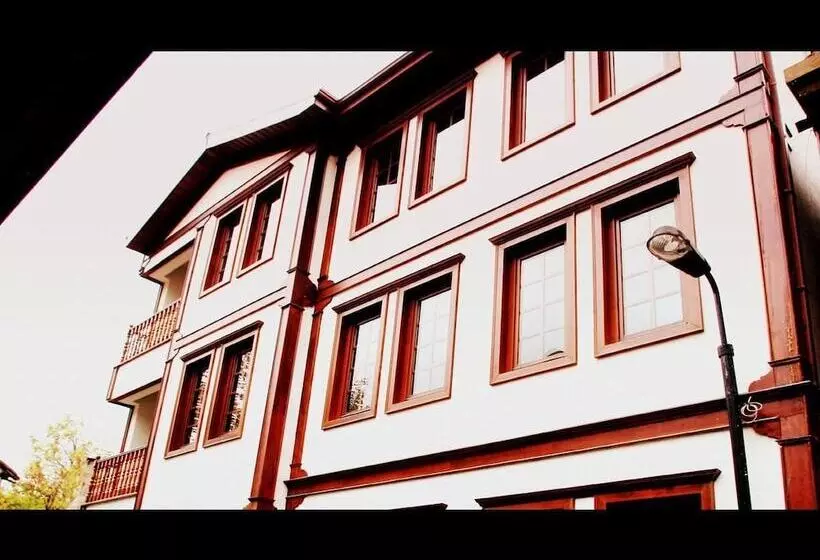 Simre Otel