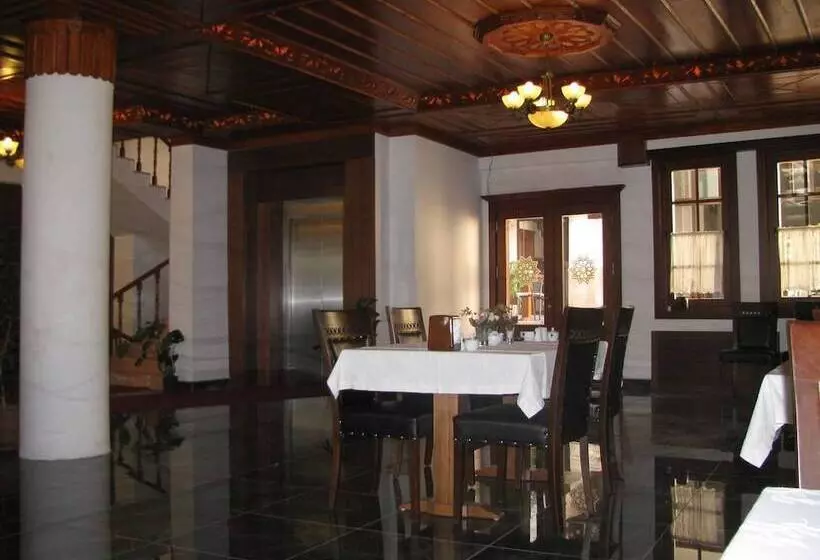 Simre Otel