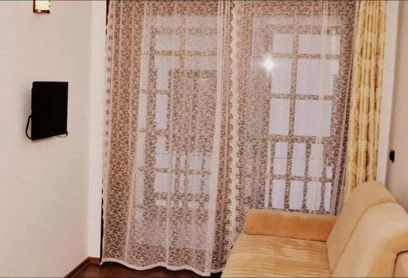 Simre Otel