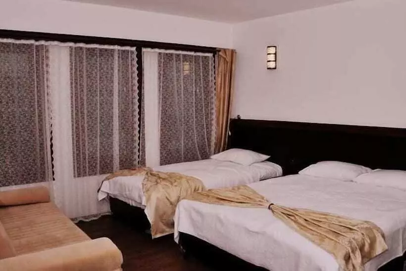 Simre Otel