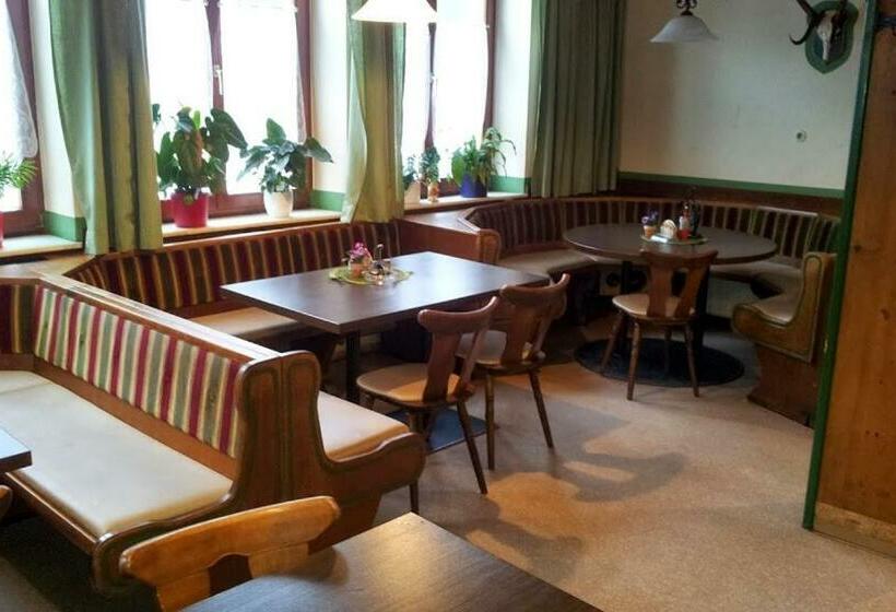 فندق صغير Gasthof Jaegerwirt