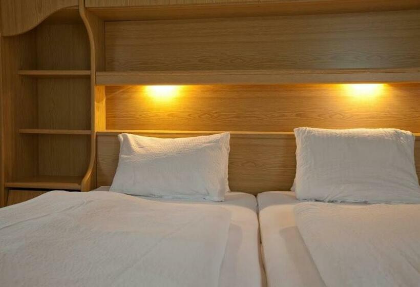 فندق صغير Gasthof Jaegerwirt