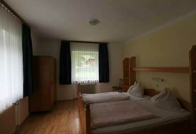 ユースホステル Gasthof Jaegerwirt