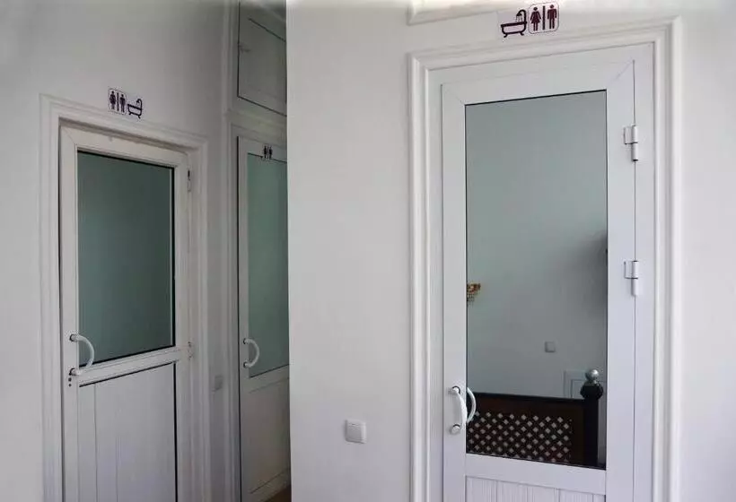 Amir Hostel