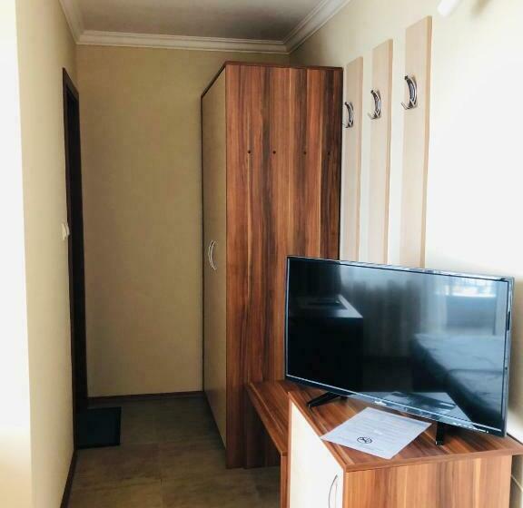 Family Hotel Radiana