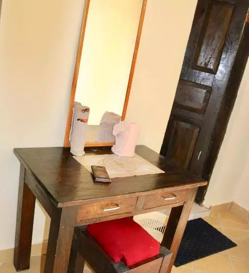 Lovely 4 Bed Villa Family Oriented Or A Smallgroup