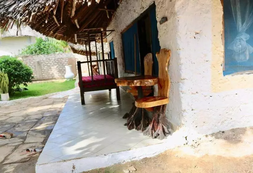 Lovely 4 Bed Villa Family Oriented Or A Smallgroup