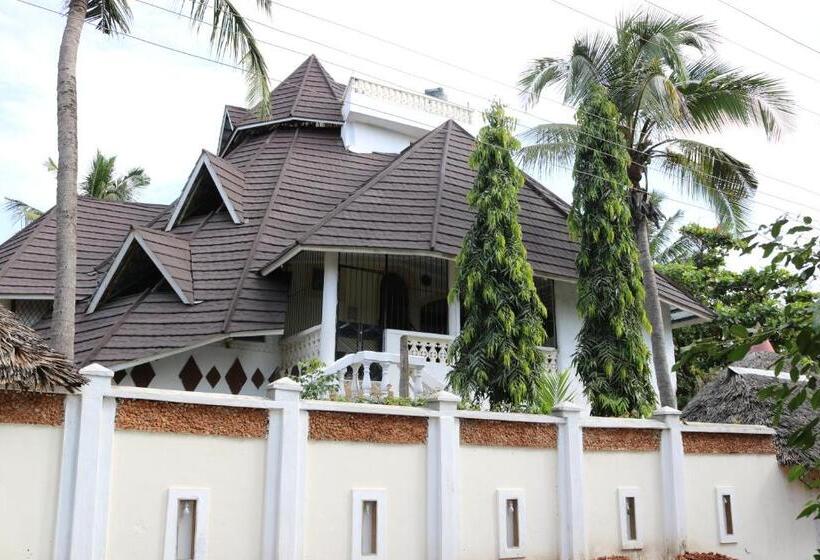 Lovely 4 Bed Villa Family Oriented Or A Smallgroup