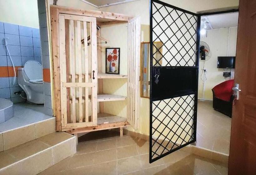 Lovely 4 Bed Villa Family Oriented Or A Smallgroup