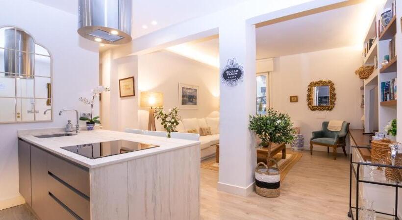 Bilbao Plaza Campuzano De Bilbao Suites, Elegante Y Céntrico