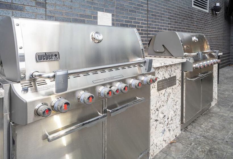 בית מלון כפרי Towneplace Suites By Marriott Louisville Downtown