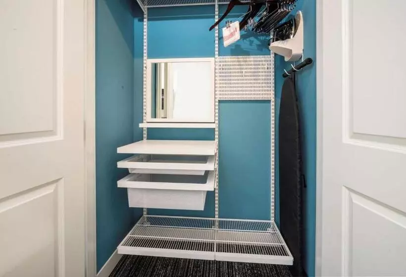 ホテル Towneplace Suites By Marriott Louisville Downtown