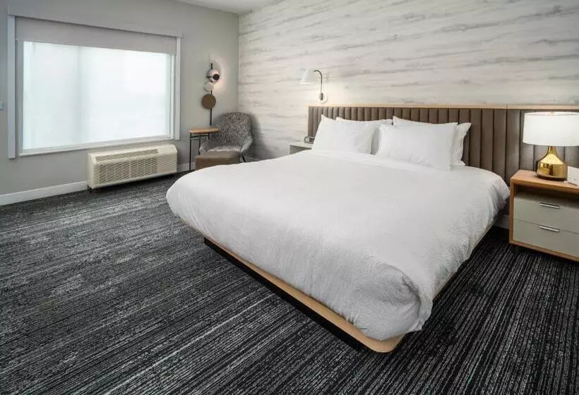 ホテル Towneplace Suites By Marriott Louisville Downtown