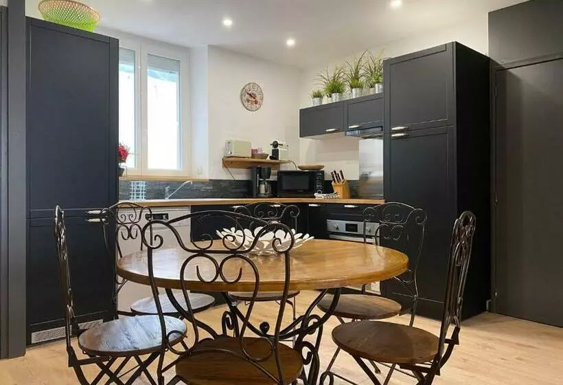 Appartement Charmant T3, Centre Ville De Millau